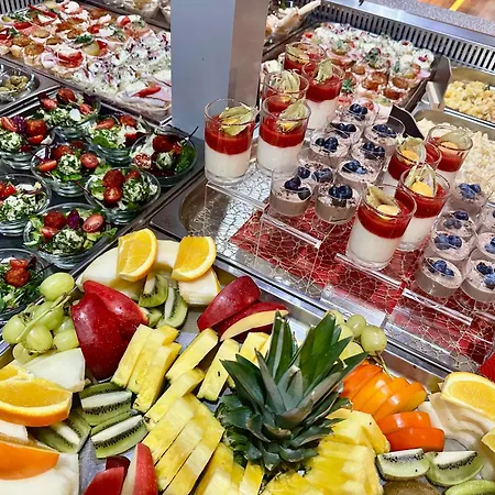 Otel Lesana